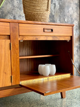 Load image into Gallery viewer, Retro kiaat Novocraft sideboard
