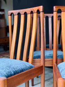 6 Meredew Dining Chairs