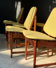 Load image into Gallery viewer, Mid-Century Frystark Dining Chairs

