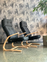 Load image into Gallery viewer, Pair of Mid-century reclining bentwood chairs
