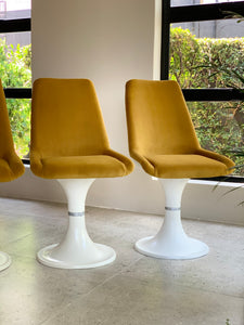 Original Mid-Century Tulip Chairs with Modern Tulip Table