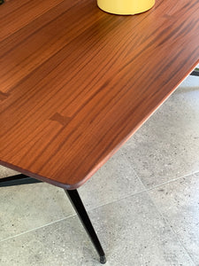 DS Vorster Dining Table