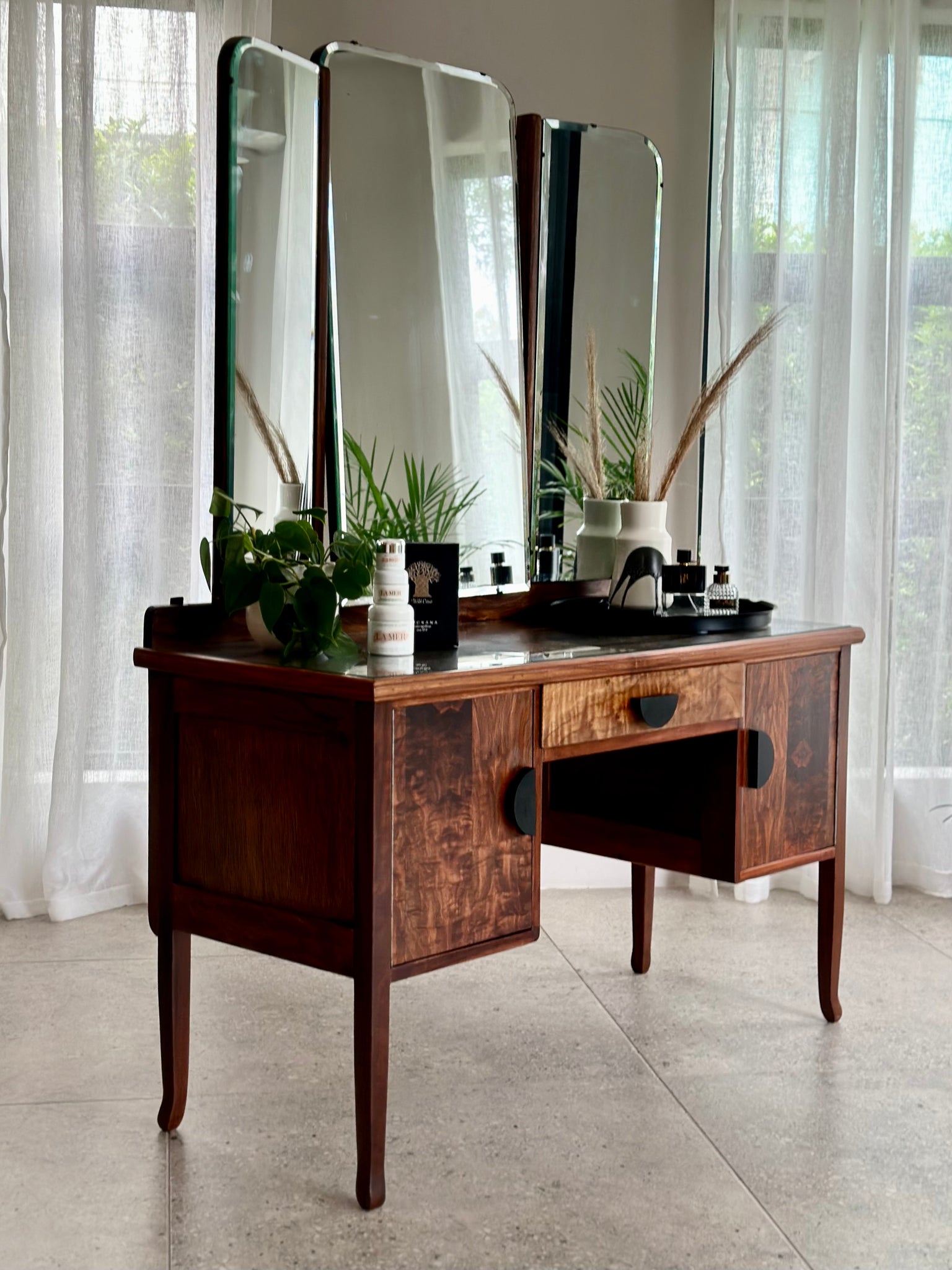 Vintage Dressing Table – RE-TREND