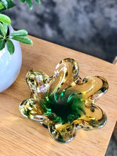 Load image into Gallery viewer, Yellow and green Murano bowl
