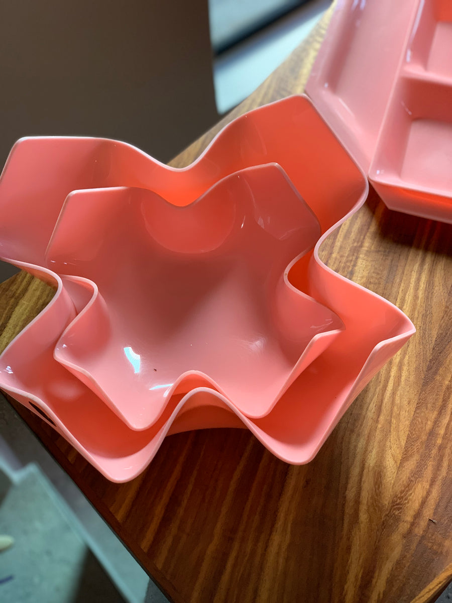 Vintage Pink Perspex Kitchen/Picnic Set – RE-TREND