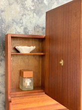 Load image into Gallery viewer, Mid-Century Greaves &amp; Thomas dressing table &amp; stool
