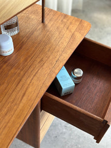 Retro Dresser with Swivel & Tilt Mirrors