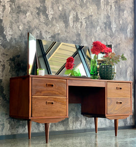 Mid-Century wooden dressing table