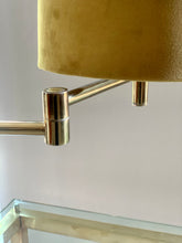 Load image into Gallery viewer, Vintage Brass Table Lamp
