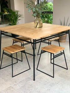 Table & Stools