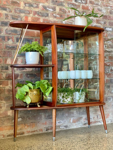 Retro display/drinks cabinet with brass detail