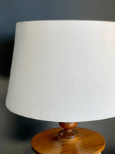 Load image into Gallery viewer, Retro Table Lamp
