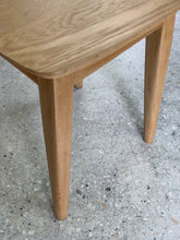 Load image into Gallery viewer, Solid Oak Side Table
