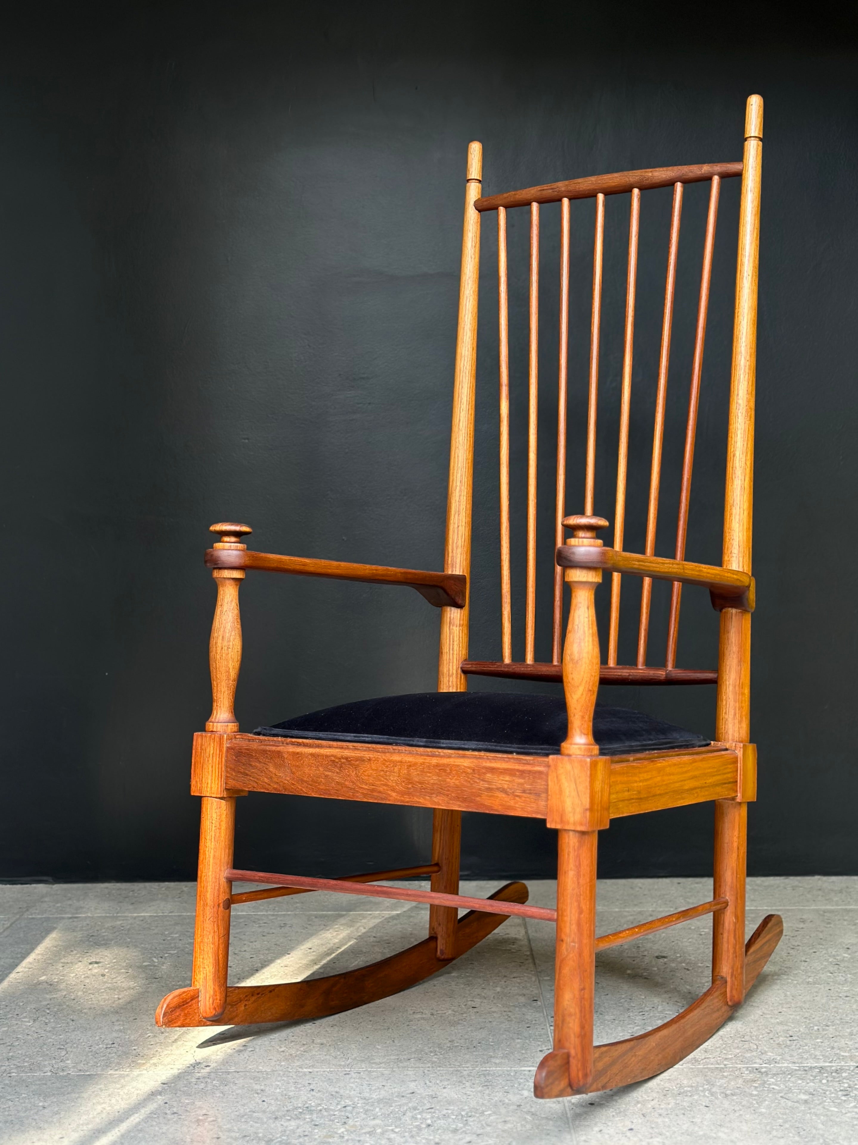 Mid-Century 'Isabella' Rocking Chair – RE-TREND